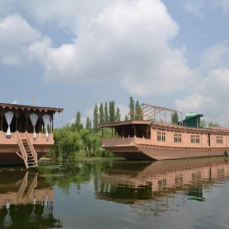 Wangnoo Heritage Houseboats Hotel Srīnagar Екстериор снимка