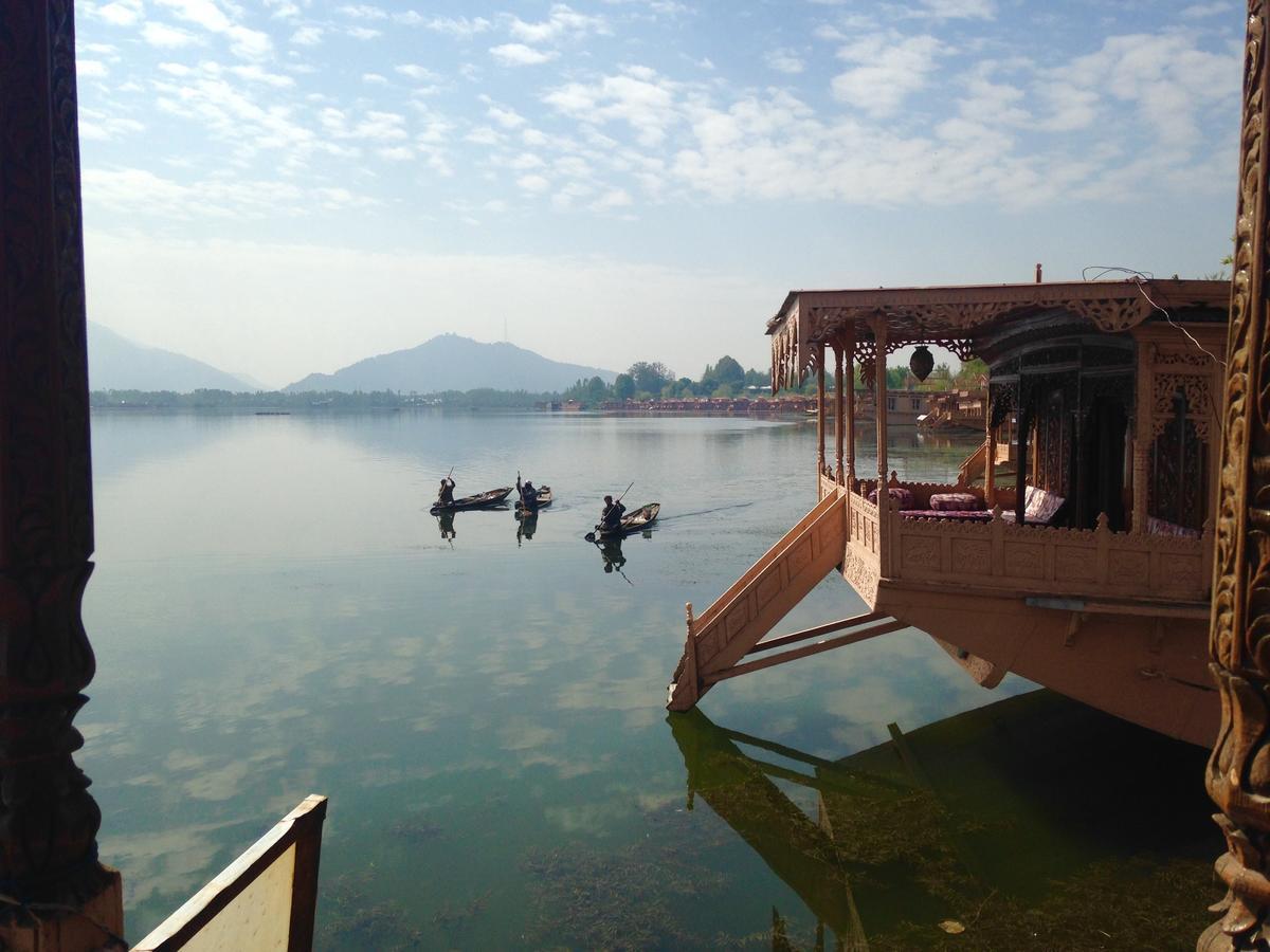 Wangnoo Heritage Houseboats Hotel Srīnagar Екстериор снимка